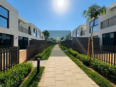 Brand New House l One Row to Pool l Seconds Walk to the Beach