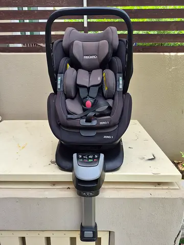 Zero.1 Recaro baby car seat