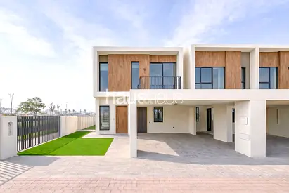 Corner Unit | Vacant | Landscaped