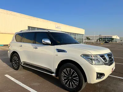 Patrol LE Platinum V8 - GCC BIG Engine