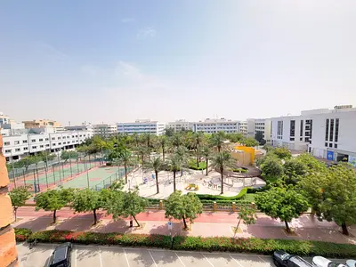 Font Of Park / Beautiful 3BHK Apartment With All Amenities