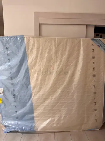 King size mattress for sale / 200*180*20