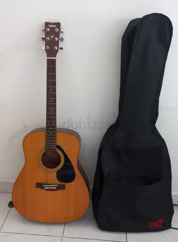 Yamaha original Acoustic Guitar with Seiko Tuner meter