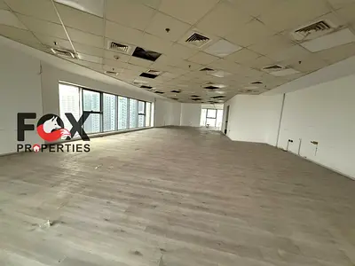 مكتب مميز في عجمان – الراشدية 3، بمساحة واسعة تبلغ 1700 قدم مربع، مناسب للشركات أو المشاريع التجارية التي تبحث عن موقع استراتيجي ومساحة عملية للعمل.