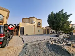 Villa for annual rent: 4 bedrooms, living room, and majlis. Electricity included. Easy access to Dub