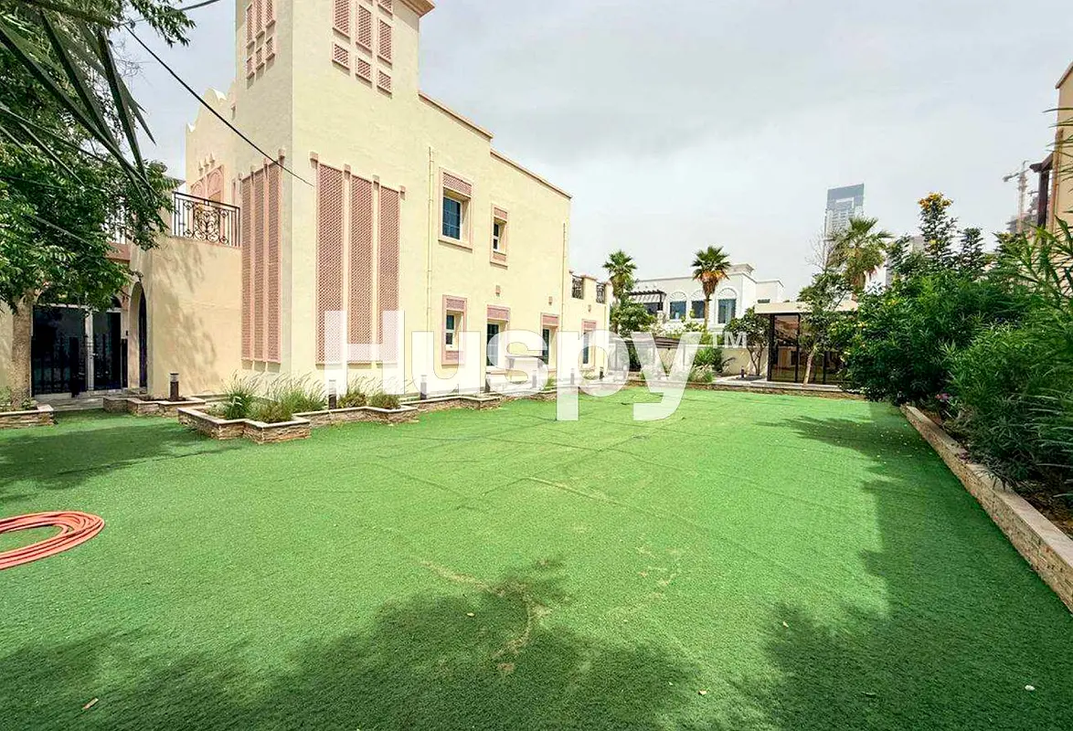 Renovation Project | Vacant | Private Pool
