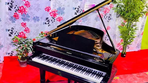 Yamaha G3 Grand Piano