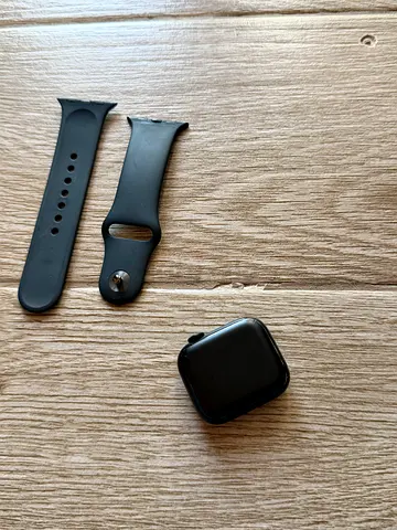 Apple Watch Series 7 (41mm) – Black – Excellent Condition