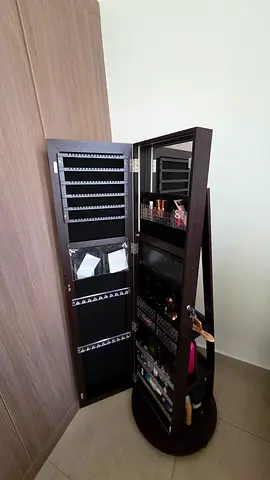 Large Rotating Dressing Cabinet Mirror and Multiple Organizers