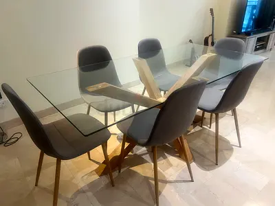 Glass Dining Table with 6 chairs. Brand new condition