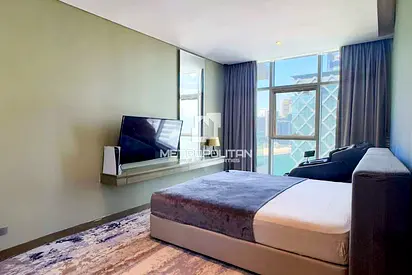 Spacious Living | High Floor | Canal View | Vacant
