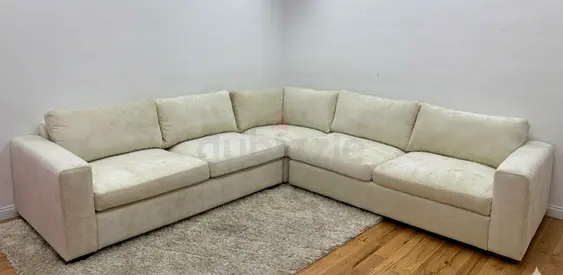 Pottery barn beige color corner couch 🛋️