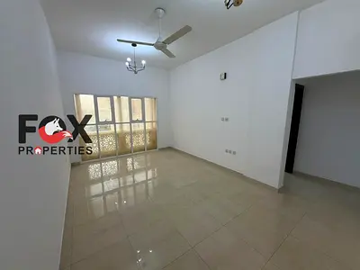 غرفة وصالة بالإيجار السنوي في المويهات 3 عجمان، 2 حمام، صالة منفصلة، تكييف مركزي، موقع مميز بالقرب من الخدمات والمدارس، 32,000 درهم.