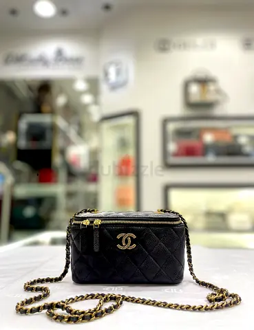 Chanel CC Black Quilted Caviar Small Vanity Case (Authentic/PreOwned)