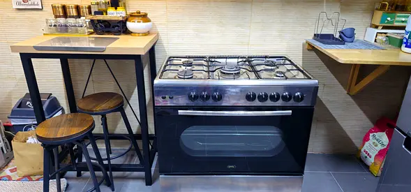 Stainless Steel 5-Burner Gas Stove with Oven - Good Working Condition