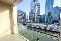 Large Layout | Bright Unit | Vacant Now