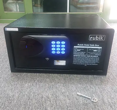 Rubik Electronic Hotel Safe Box with Key - Good Working Condition