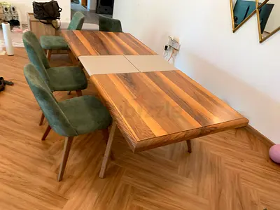 Excellent condition west elm dining table with five chairs like a new