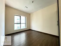 Offer 12 cheque payment 2 bhk with master room. Waldrop near Sahara center