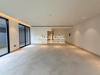 Clean Modern 3BR | 5 Baths | Dubailand Home