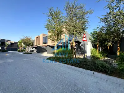 منزل تاون هاوس بثلاث غرف نوم | وحدة متوسطة | منطقة هادئة وآمنة