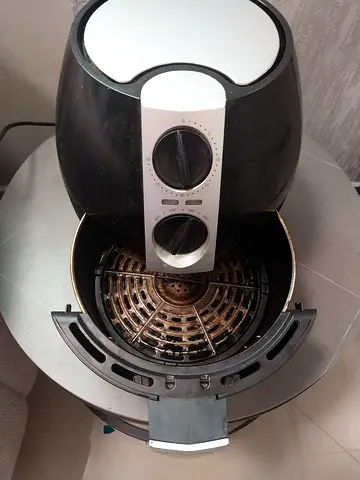 Air fryer just in 100 aed