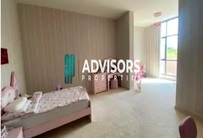 Double Row-Corner | Private Pool | Prime Location