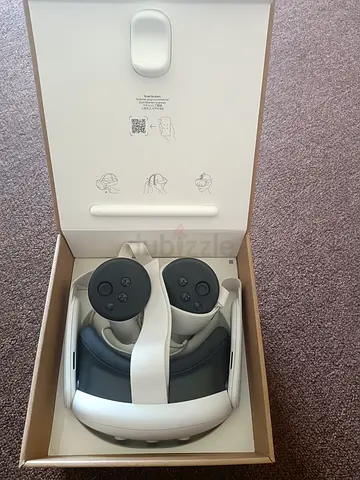 Meta Quest VR Headset (Like New) with Controllers in Box