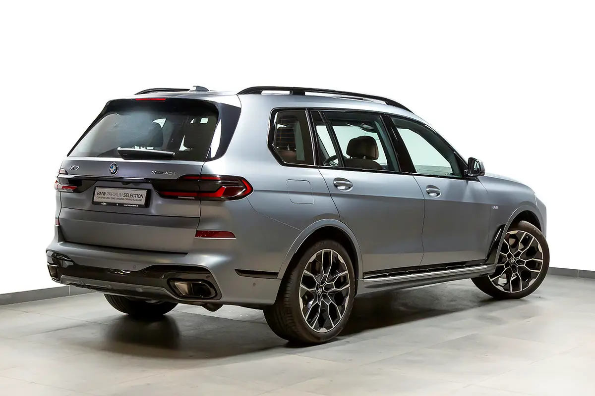 BMW X7 2025