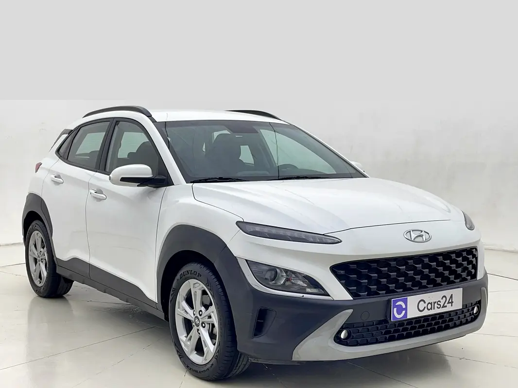 Hyundai Kona 2023 — photo 1 of 12