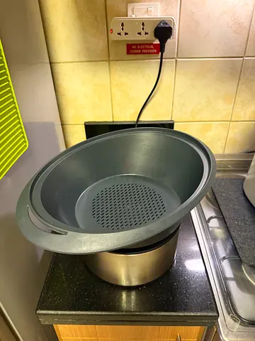 Thermomix TM6 – Excellent Condition – Full Accessories + Cutter/Peeler/Spiralizer + Extras