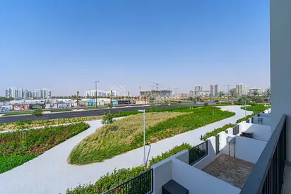 LOWEST PRICE | CORNER | 4 BR | MAHA TOWNHOUSE