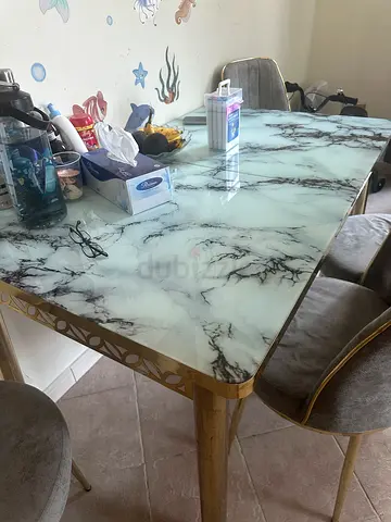 Dinning table