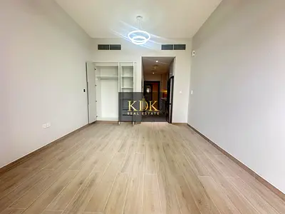 Fitted Kitchen | Higher Floor | Prime Location