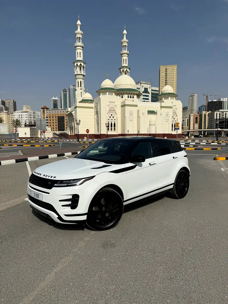Land Rover Range Rover Evoque 2023 — photo 1 of 7
