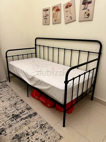 Black Metal Daybed Frame with Slatted Back - Single/Double Convertible (Mattress not included)