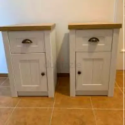 Pair of white wooden bedside cabinets with oak tops (set of 2)