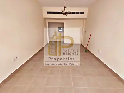 Spacious 2BR+Laundry | Close Kitchen & Balcony | Vacant