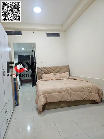 فرصة استثمارية نادرة ، أبراج لؤلؤة عجمان ، استوديو واسع ومفروش بالكامل ، شامل موقف سيارات خاص ، سعر نهائي 240 ألف.