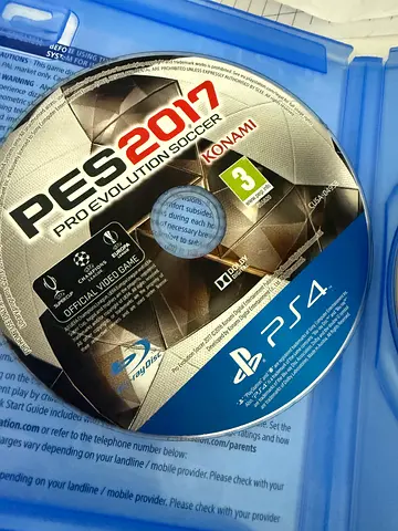 PES 2017 (Pro Evolution Soccer) PS4 Disc - Good Condition