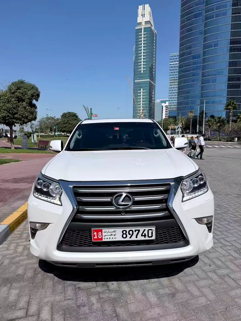 Lexus GX-Series 2015 — photo 1 of 10