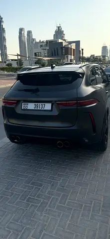 Jaguar F_pace SVR