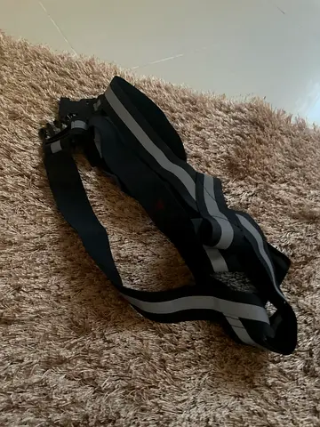 Reflective vest - black