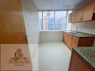 عرض رائع! شقة بغرفة نوم واحدة متصلة بردهة! حمامان! إطلالة مفتوحة! موقع مثالي! في 27999