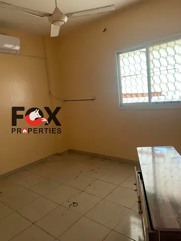 شقة غرفتين وصالة للإيجار في الروضة 1 بسعر مميز 33 ألف  موقع ممتاز – 2 حمام – بلكونة – مكيفات سبليت – سكن عائلي