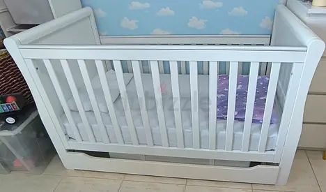 White Wooden Baby Crib with mattress and storage