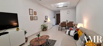 Vacant | Unfurnished | Closed Kitchen Layout