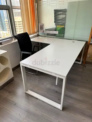 L shape Modern white office desk