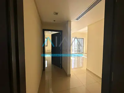 Sunny 2-Bedroom | Prime Location with Balcony| Steps from Schools.