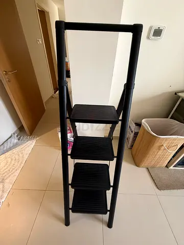 Black 4-Step Folding Ladder / Step Stool - Compact and Sturdy